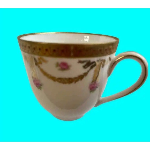 Antique MZ AUSTRIA Demitasse Cups and Saucers For 4 and 2 Extra Saucers - Picture 7 of 11